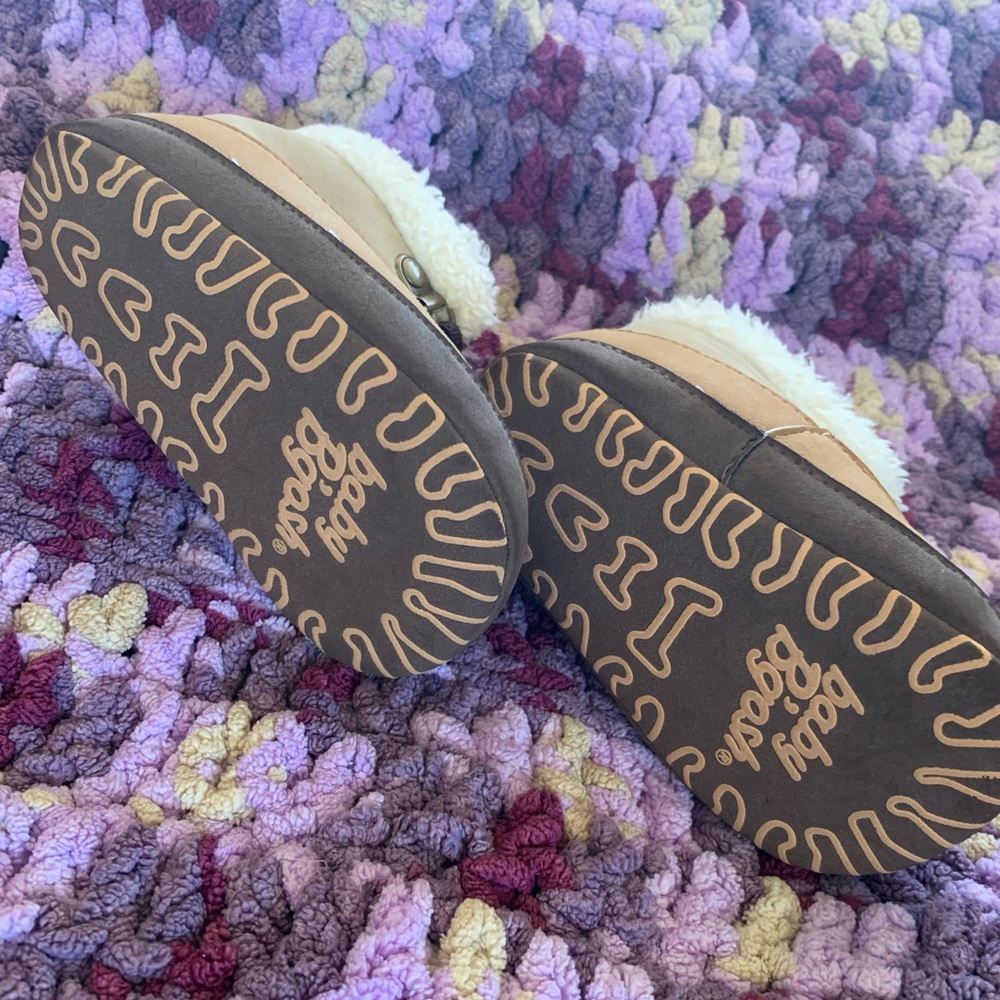 *HP* Adorable Baby Shoes - Picture 6 of 9